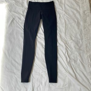 Black lululemon leggings
